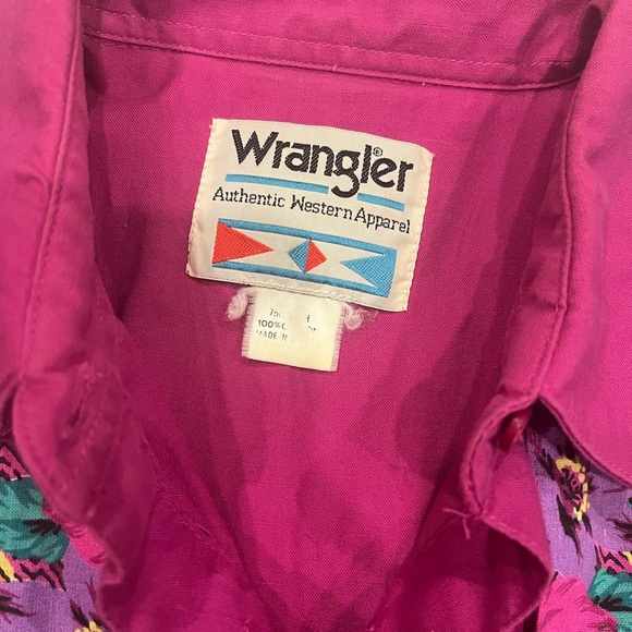 [L]VTG Wrangler Women Western Pink Floral Concho Tassel Cowgirl Button Shirt - Picture 2 of 6